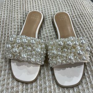 a new day Pearl-Studded White Slide Sandals Size 9